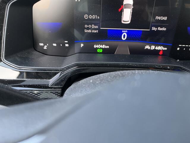 Volkswagen POLO 1.0 TSI Life / AUTOMAAT/ PARK. SENSOREN V+A/ APP-CONNECT/ ACC/ NAVI/ AIRCO/ DAB/ DIGITAL DASH/ START-STOP SYSTEEM/ ARMSTEUN/ ISOFIX/ 16'' LMV