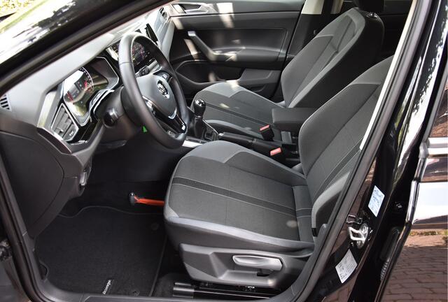 Volkswagen POLO 1.0 TSI 96 PK Highline PDC ECC Navi Carplay NAP