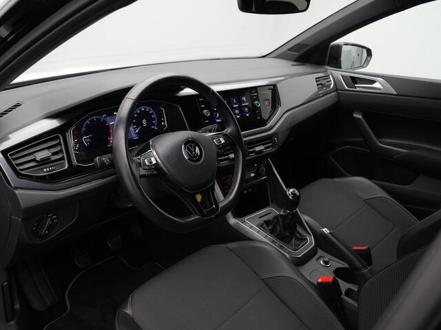Volkswagen POLO 1.0 TSI 110 pk Highline | Panoramadak | Leder/stof | Achteruitrijcamera | Navigatie | Stoelverwarming
