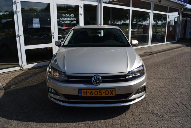 Volkswagen POLO 1.0 TSI Highline Executive DSG | Trekhaak | CarPlay | Orig. NL | NAP |