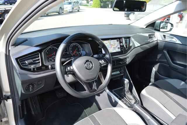 Volkswagen POLO 1.0 TSI Highline Executive DSG | Trekhaak | CarPlay | Orig. NL | NAP |