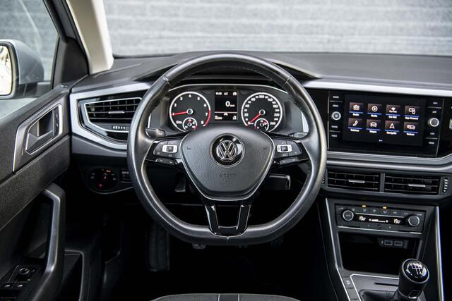 Volkswagen POLO 1.0 TSi 95 pk Highline | Parkeersensoren | Navigatie | Full Link
