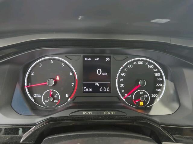 Volkswagen POLO 1.0 TSI Comfortline Executive Navigatie / Parkeersensoren / Airco / App-connect