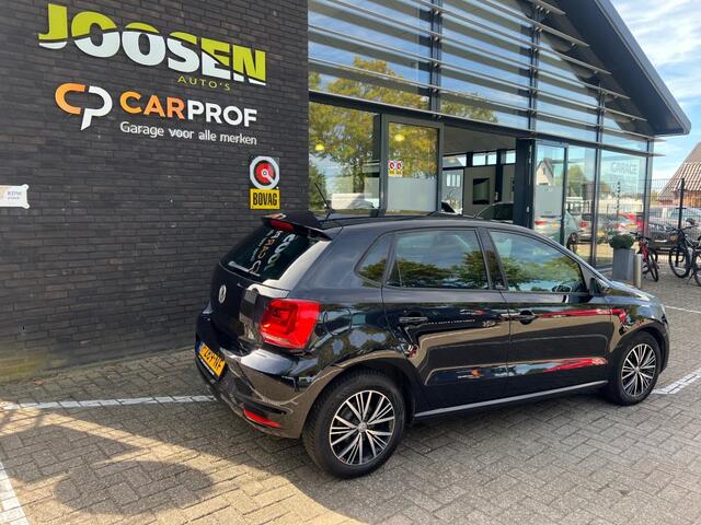 Volkswagen POLO 1.0 FIRST EDITION