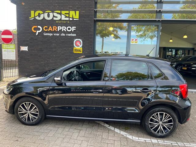 Volkswagen POLO 1.0 FIRST EDITION