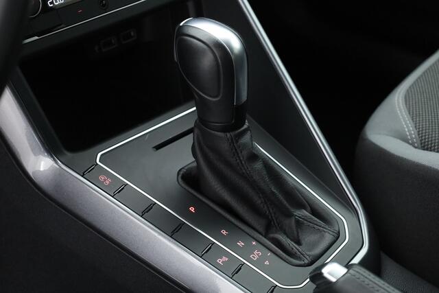 Volkswagen POLO 1.0 TSI R-line DSG | Digi. Dashboard | Adapt. Cruise | Stoelverw. | Apple CarPlay | PDC V+A