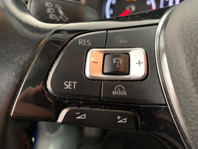 Volkswagen POLO 1.0 TSI Comfortline Carplay. PDC. APK 10-2026!