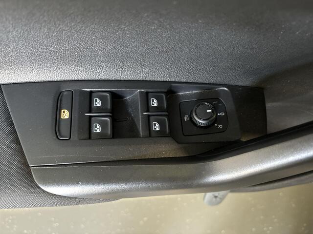 Volkswagen POLO 1.0 TSI 95pk Comfortline · Apple/Android Car Play · Navigatie · P-Sensoren · Airco · DAB · 15'' Inch ·