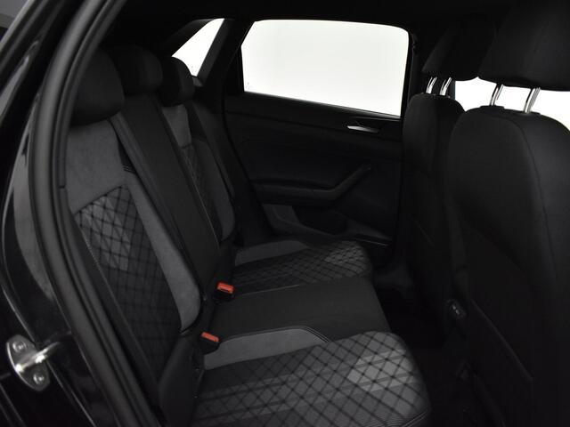 Volkswagen POLO 1.0 Tsi 95pk DSG R-Line Apple/Android Car Play · P-Sensoren · Navigatie · Stoelverwarming · 17''Inch· Garantie t/m 21-06-2026