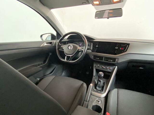Volkswagen POLO 1.0 Comfortline Carplay. Cruise.