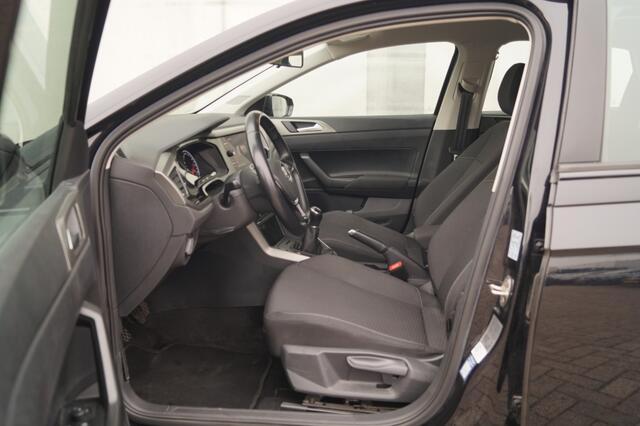 Volkswagen POLO 1.0 TSI Comfortline Business -ECC-CAM-PDC-NAVI-ACC-