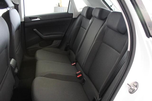 Volkswagen POLO 1.0 TSI Comfortline | CARPLAY | ELEK-RAMEN | NAVIGATIE | ACC | AIRCO | DAB-RADIO | LMV | LED |