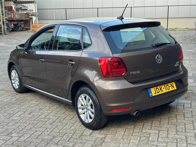 Volkswagen POLO 1.2 TSI Highline 90pk, Apple Carplay, PDC, Groot Navi