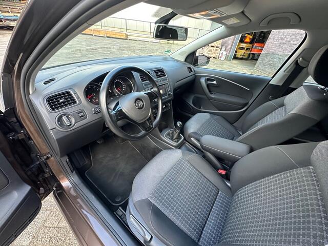 Volkswagen POLO 1.2 TSI Highline 90pk, Apple Carplay, PDC, Groot Navi