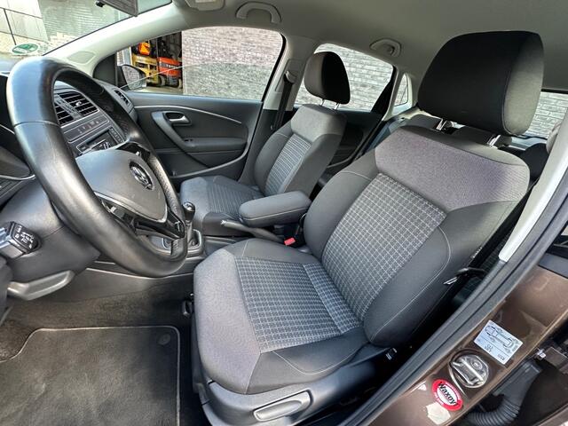 Volkswagen POLO 1.2 TSI Highline 90pk, Apple Carplay, PDC, Groot Navi