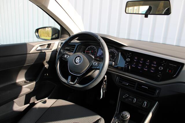 Volkswagen POLO 1.0 TSI Comfortline | Incl. 12 manden garantie | Adaptieve cruise control | Apple carplay/Android auto | Airco | DAB radio | Dealer onderhouden | Navigatie |
