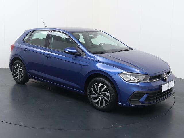 Volkswagen POLO 1.0 TSI Life | 95 PK | Automaat | Navigatiesysteem | Parkeersensoren |