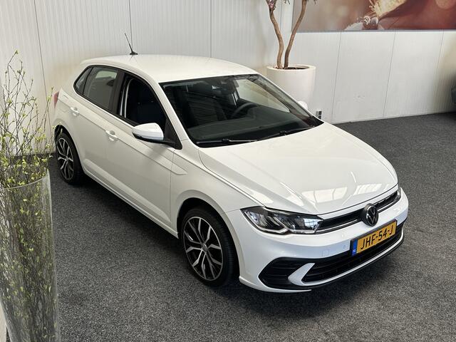 Volkswagen POLO 1.0 MPI Comfortline CRUISE CONTROL AIRCO STOELVERWARMING RIJSTROOKSENSOREN BLUETOOTH TELEFOON MEDIA VOORBEREIDING PDC ZEER MOOI !! 3010