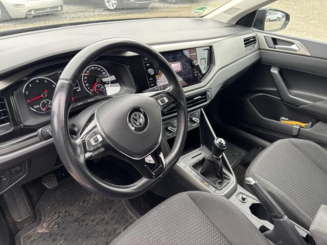 Volkswagen POLO 5DRS 1.0 TSI Comfortline Navigatie / Carplay / Adap. Cruise control