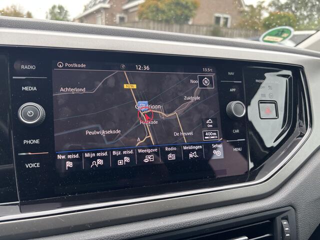 Volkswagen POLO 5DRS 1.0 TSI Comfortline Navigatie / Carplay / Adap. Cruise control