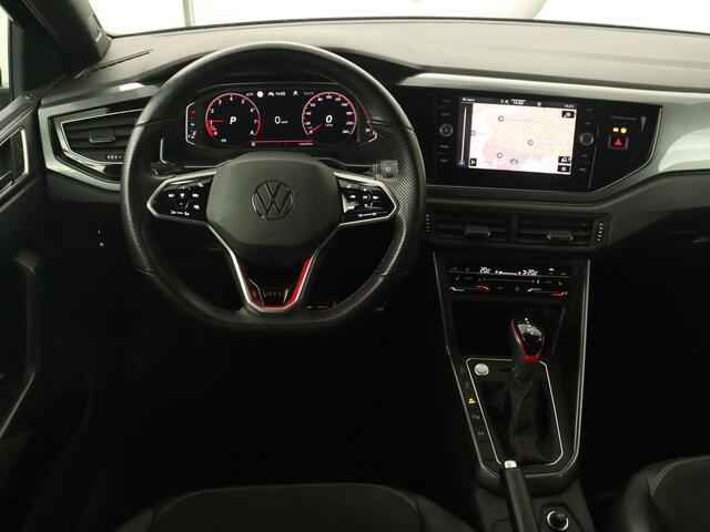 Volkswagen POLO 2.0 TSI GTI | Panoramadak | Stoelverwarming | Adaptive cruise | Camera | Carplay | Matrix LED | Virtual Cockpit | Alcantara | Climate control | Park Assist | Navigatie
