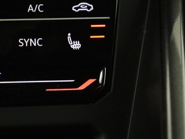 Volkswagen POLO 2.0 TSI GTI | Panoramadak | Stoelverwarming | Adaptive cruise | Camera | Carplay | Matrix LED | Virtual Cockpit | Alcantara | Climate control | Park Assist | Navigatie