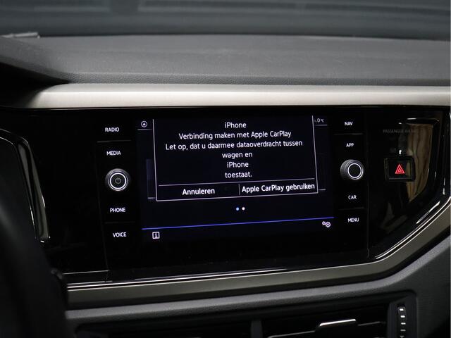 Volkswagen POLO 1.0 TSI Life Business Automaat [APPLE CARPLAY, ANDROID AUTO, STOELVERWARMING, PDC V+A, CRUISE CONTROL, NIEUWSTAAT]