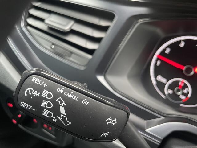 Volkswagen POLO 1.0 TSI Comfortline Business Airco - Cruise control - Bluetooth - Mistlampen voor - Navigatie full map - Radio/ CD speler - Start/ stop systeem - Stuur multifunctioneel