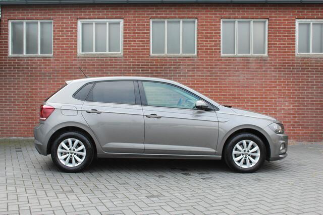 Volkswagen POLO 1.0 TSI Highline | Automaat | Carplay | Stoelverwarming |