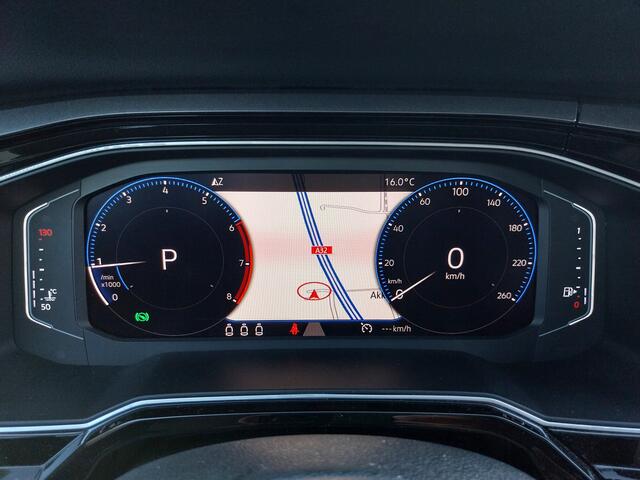 Volkswagen POLO 1.0 TSI 116 PK Highline AUTOMAAT VIRTUAL COCKPIT ADAPT CRUISE CAMERA PARK ASSIST LED NAVI ECC TREKHAAK