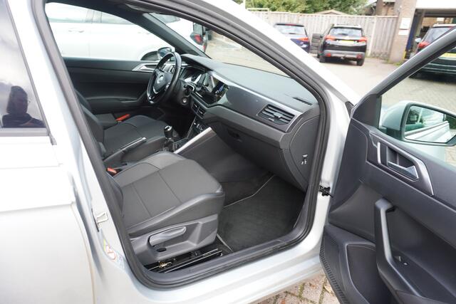 Volkswagen POLO 1.0 TSI Comfortline CARPLAY ZWARTE HEMEL ADDAPTIVE CRUISE