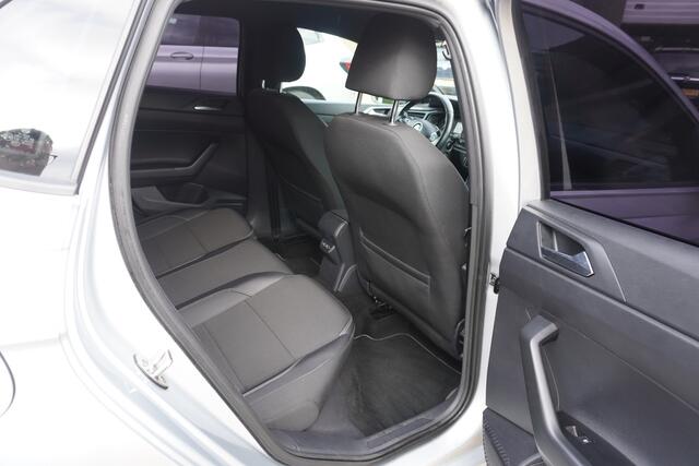 Volkswagen POLO 1.0 TSI Comfortline CARPLAY ZWARTE HEMEL ADDAPTIVE CRUISE