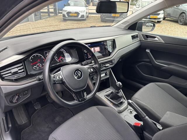 Volkswagen POLO 1.0 TSI Comfortline Business / Navi / Adaptive Cruise Control / Parkeer Sensoren Voor En Achter / Apple Carplay & Android Auto /