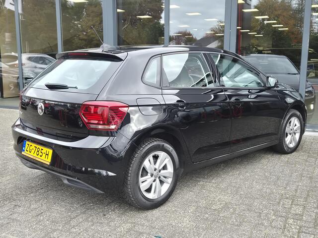 Volkswagen POLO 1.0 TSI Comfortline | Parkeersensoren V+A | Navigatie | Cruise Control | DAB+