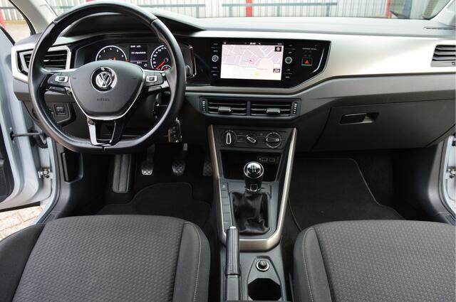 Volkswagen POLO 1.0 TSI Comfortline Business O.a: Navi, Airco, ACC, Carplay, Rijklaar, Etc. All-in prijs!