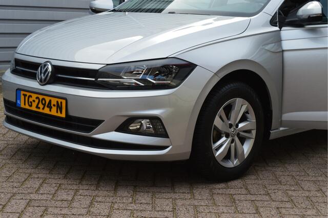 Volkswagen POLO 1.0 TSI Comfortline Business O.a: Navi, Airco, ACC, Carplay, Rijklaar, Etc. All-in prijs!