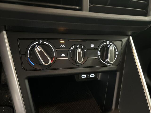 Volkswagen POLO 1.0 TSI 95pk Life · Airco · P-Sensoren · Apple/Android Car Play · Getint Glas · ACC · 15'' Inch · Garantie t/m 18-09-2027 of 100.000km