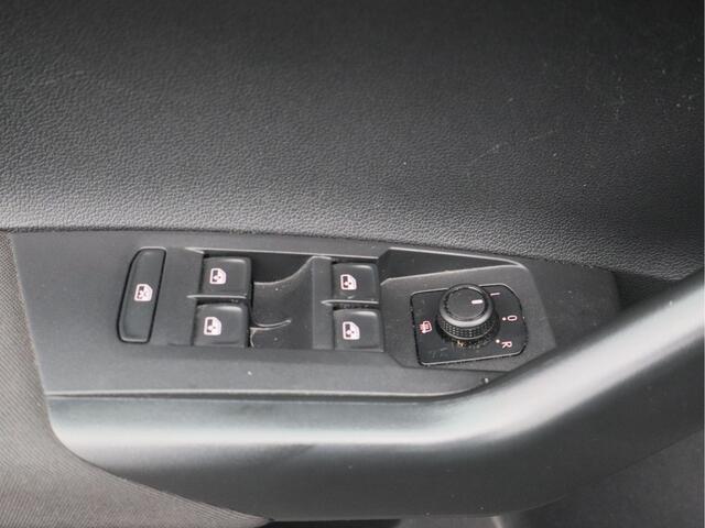 Volkswagen POLO 1.0 TSI Comfortline/ trekhaak/ parkeersensor/ mooi!