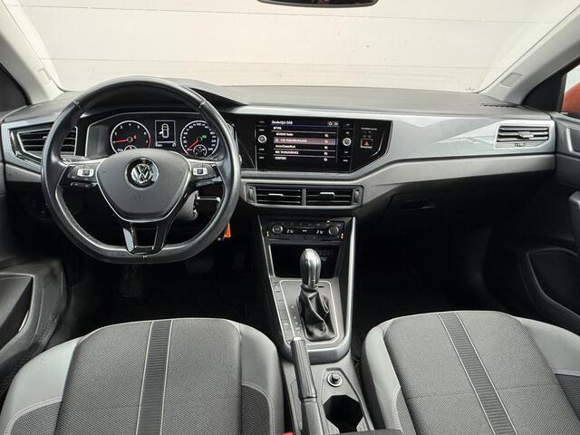 Volkswagen POLO 1.0 TSI Highline DSG | Trekhaak | LED | 17" LMV. | Apple Carplay | Winter Pack | Dealer Onderhouden