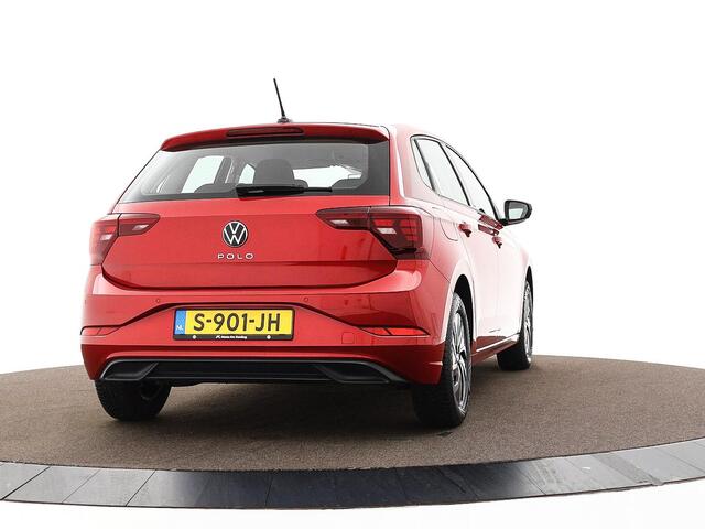 Volkswagen POLO 1.0 TSI 95pk Life · Apple/Android Car Play · P-Sensoren · Airco · DAB · ACC · 15'' Inch · Garantie t/m 13-02-2027 of 100.000km