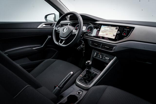 Volkswagen POLO 1.0 Comfortline RIJKLAAR INCL:GARANTIE. | Airco | Navi | PDC V/A | Cr Contr | LED |