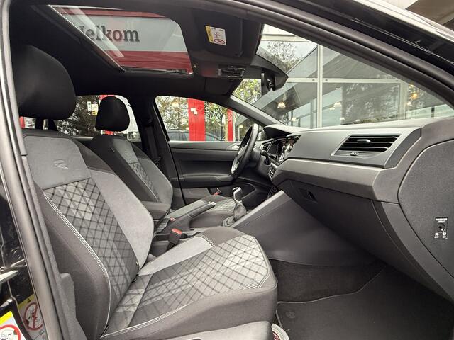 Volkswagen POLO 1.0 TSI *!* 2x R-LINE *!* PANODAK/ VIRTUAL/ CARPLAY/ LED/ NAVI *!*