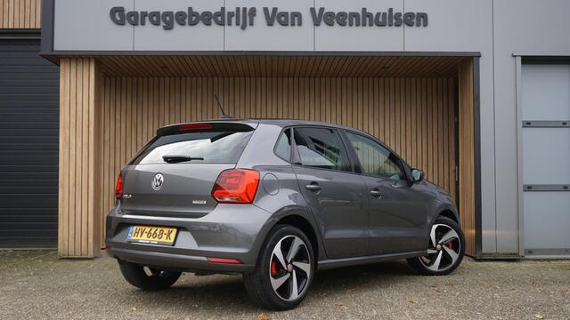 Volkswagen POLO 1.0 TSI 110pk Highline 5Drs Navi 17inch LM GTI Clima Cruise Control *Zeer Nette Polo* 108198km!