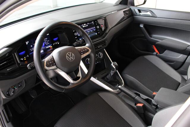 Volkswagen POLO 1.0 TSI Life Navigatie | Airco | Lichtmetalen velgen | Cruise Control