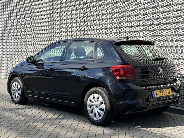 Volkswagen POLO 1.0 TSI Comfortline / Navigatie / Parkeersensoren achter / Airco / **