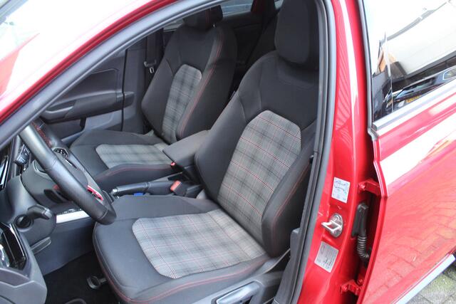 Volkswagen POLO 2.0 TSI 207pk GTI DSG7 Panoramadak Clima Cruise Navi Camera Carplay Dig. Cockpit 18"LMV Stoelverwarming