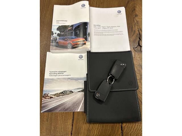 Volkswagen POLO 1.0 TSI Highline | Digital dashboard | Automatisch inparkeren | Achteruitrijcamera | Adaptieve cruise control | Parkeersensoren rondom | Apple carplay | Climate control | Nederlands geleverd