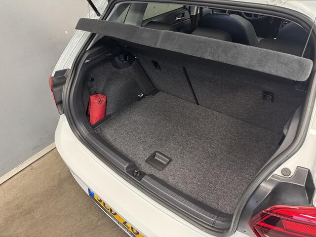 Volkswagen POLO 1.0 Panoramdak/Parkeersensoren/Stoelverwarming