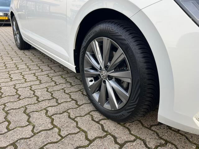 Volkswagen POLO 1.0 TSI Highline virtual cockpit, xenon, cruise, navi