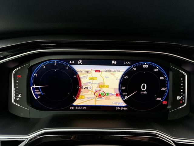 Volkswagen POLO 1.0 TSI Highline / NAVI / APP.Connect / PDC / 16"LMV